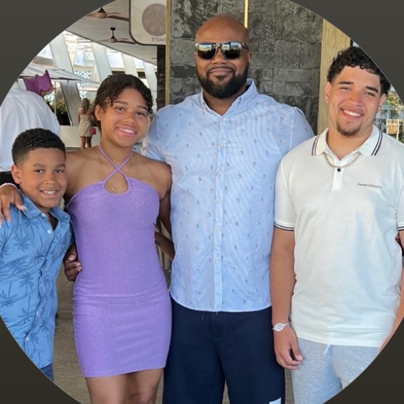 Meet your seller? - Picture 3 of 16